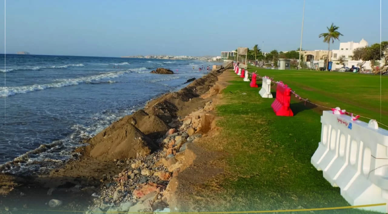 al-qurum-beach-01 شاطئ القرم