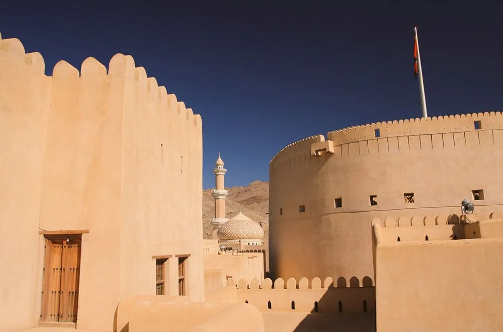 قلعة-نزوى-01 قلعة نزوى